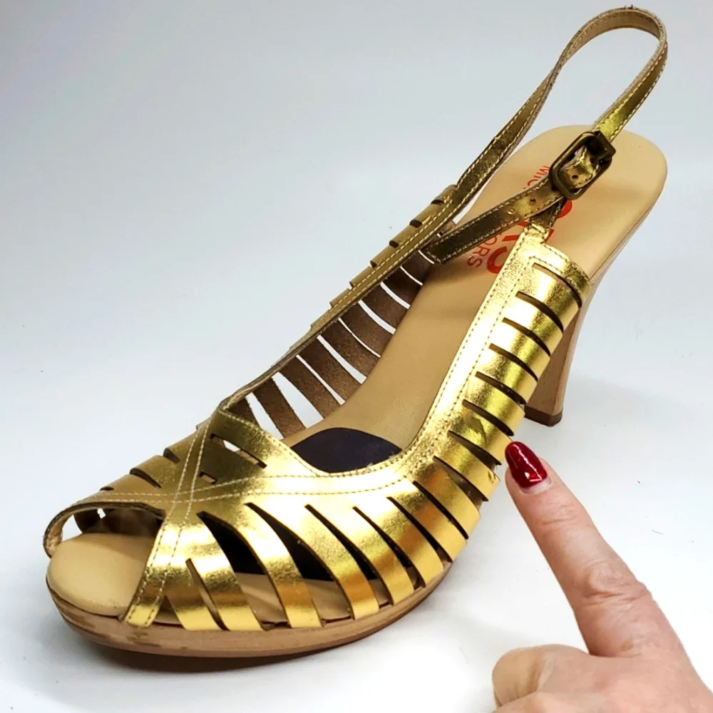 KORS Michael Kors Gold Ankle Strap Heels EUC
